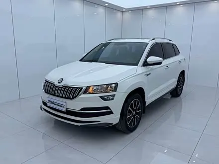 SKODA KAROQ 2021 — 30 000 км, Китай — под ключ — фото 1