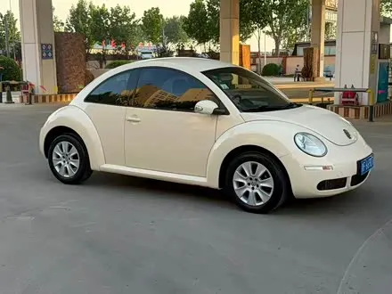 VOLKSWAGEN BEETLE 2010