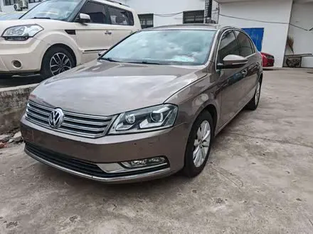 VOLKSWAGEN MAGOTAN 2013