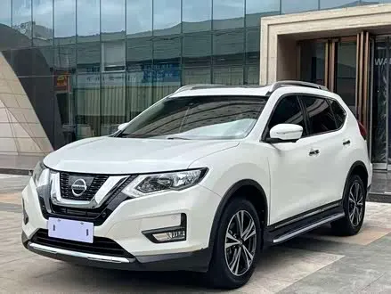 NISSAN X-TRAIL 2019