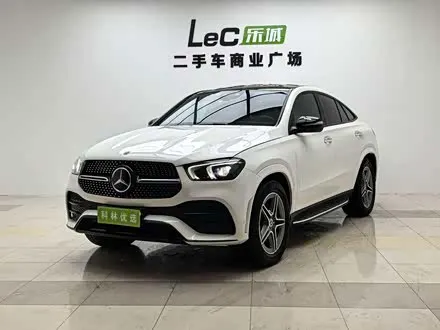 MERCEDES-BENZ GLE COUPE 2020 — 45 000 км, Китай — под ключ — фото 1