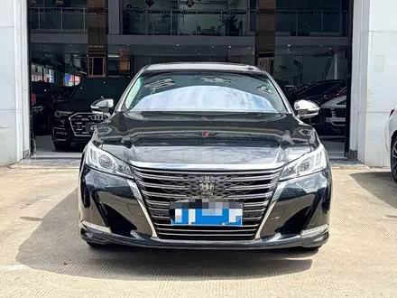 TOYOTA CROWN 2018