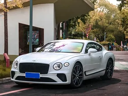 BENTLEY CONTINENTAL 2018 — 37 000 км, Китай — под ключ — фото 1