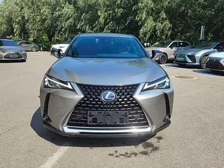 LEXUS UX 2020