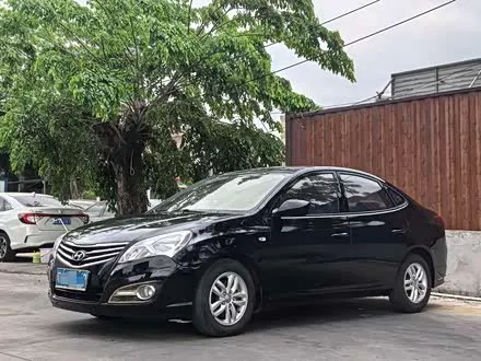 HYUNDAI ELANTRA YUEDONG 2011 — 70 000 км, Китай — под ключ — фото 1