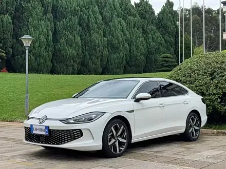 VOLKSWAGEN LAMANDO 2022