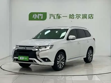 MITSUBISHI OUTLANDER 2021 — 8 500 км, Китай — под ключ — фото 1