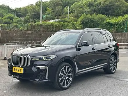 BMW X7 2021 — 91 000 км, Китай — под ключ — фото 1