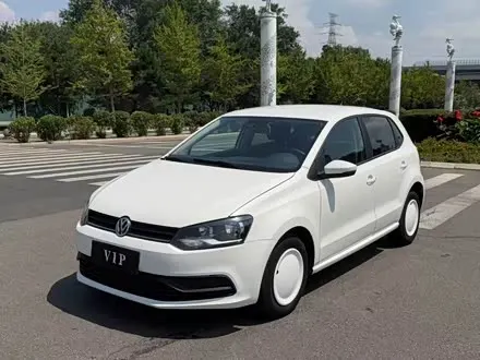 VOLKSWAGEN POLO 2016