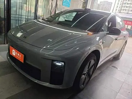 LI AUTO I6 — из Китая под ключ