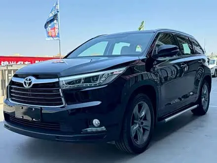 TOYOTA HIGHLANDER 2017