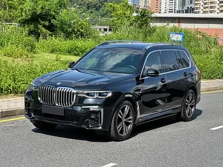 BMW X7 2020 — 37 000 км, Китай — под ключ — фото 1