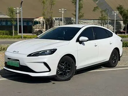 BYD SEAL 05 DM-I 2025