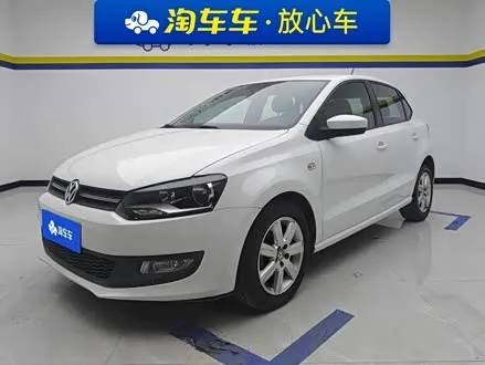 VOLKSWAGEN POLO 2013
