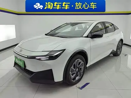 TOYOTA BZ3 — из Китая под ключ