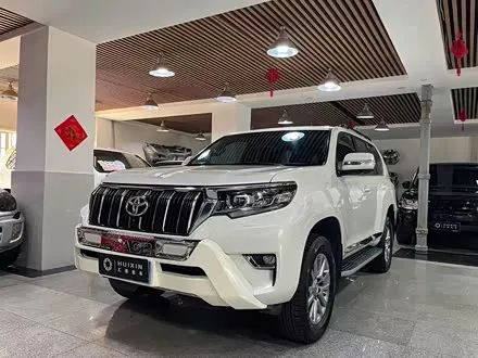 TOYOTA PRADO 2019 — 103 000 км, Китай — под ключ — фото 1