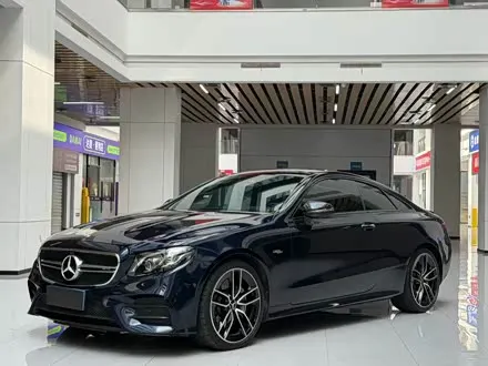 MERCEDES-BENZ E-CLASSAMG 2019 — 80 000 км, Китай — под ключ — фото 1
