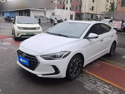 HYUNDAI ELANTRA LINGDONG 2019 — 40 400 км, Китай — под ключ — фото 1