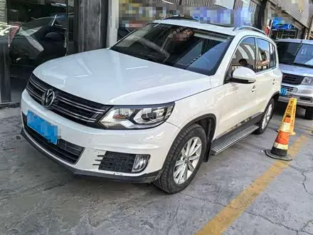 VOLKSWAGEN TIGUAN 2017