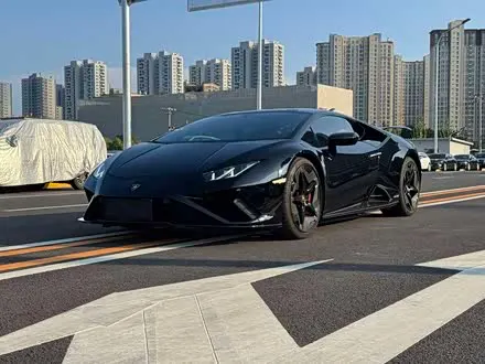 LAMBORGHINI HURACAN 2020 — 35 000 км, Китай — под ключ — фото 1