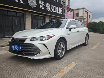 TOYOTA AVALON 2019 — 86 000 км, Китай — под ключ — фото 1