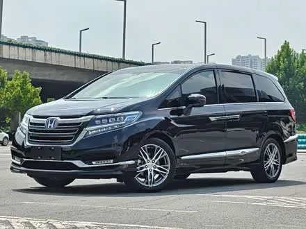HONDA ELYSION 2019 — 31 000 км, Китай — под ключ — фото 1