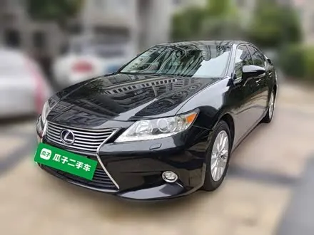 LEXUS ES 2013
