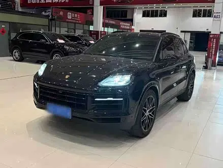 PORSCHE CAYENNE 2025