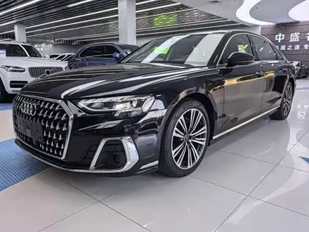 AUDI A8 2025