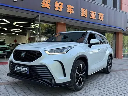 TOYOTA CROWN KLUGER — из Китая под ключ