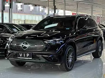MERCEDES-BENZ GLC 2026