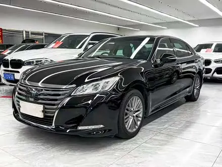 TOYOTA CROWN — из Китая под ключ