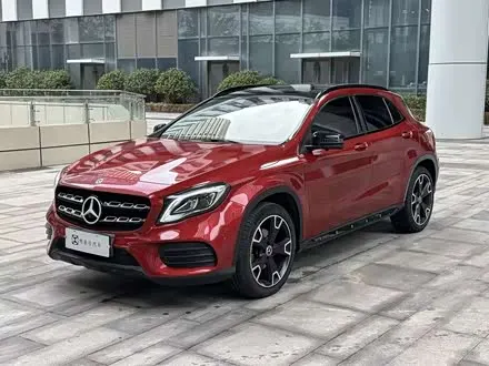 MERCEDES-BENZ GLA 2018 — 78 300 км, Китай — под ключ — фото 1