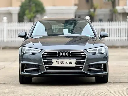 AUDI A4L 2019 — 99 000 км, Китай — под ключ — фото 1