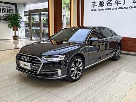 AUDI A8 2019 — 49 000 км, Китай — под ключ — фото 1