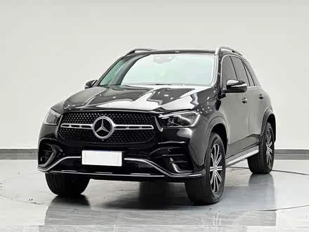 MERCEDES-BENZ GLE 2024 — 38 000 км, Китай — под ключ — фото 1