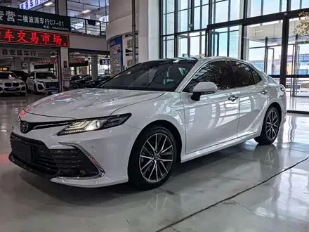 TOYOTA CAMRY 2021 — 37 000 км, Китай — под ключ — фото 1