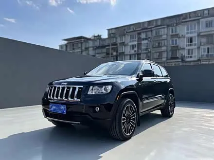 JEEP GRAND CHEROKEE 2012 — 150 000 км, Китай — под ключ — фото 1
