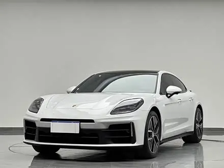 PORSCHE PANAMERA 2024 — 6 000 км, Китай — под ключ — фото 1
