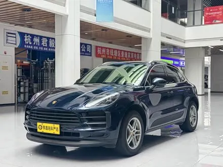 PORSCHE MACAN 2018 — 82 000 км, Китай — под ключ — фото 1