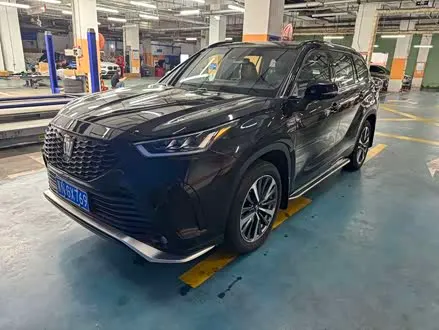 TOYOTA CROWN KLUGER — из Китая под ключ
