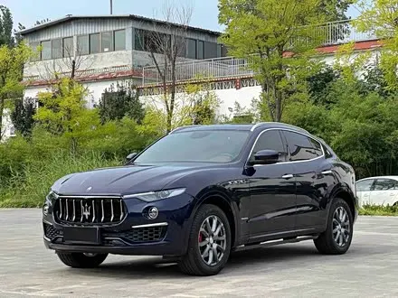 MASERATI LEVANTE 2019 — 60 000 км, Китай — под ключ — фото 1