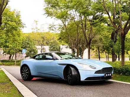 ASTON MARTIN DB11 — из Кореи под ключ