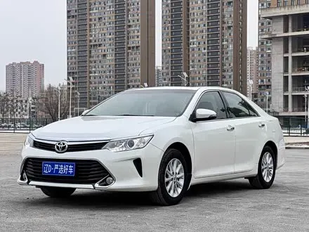 TOYOTA CAMRY 2015 — 95 000 км, Китай — под ключ — фото 1