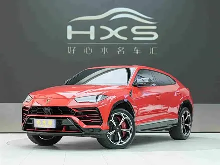 LAMBORGHINI URUS 2018
