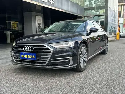 AUDI A8 2018 — 150 000 км, Китай — под ключ — фото 1