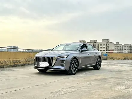 HONGQI H5 PHEV 2025 — 20 000 км, Китай — под ключ — фото 1