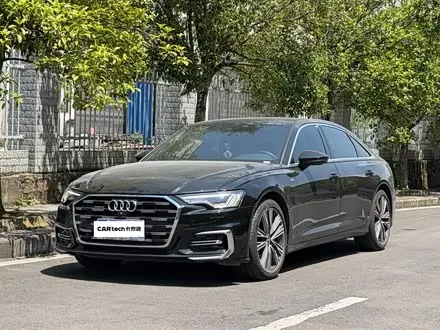 AUDI A6L 2025 — 21 000 км, Китай — под ключ — фото 1