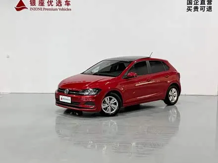 VOLKSWAGEN POLO 2019 — 34 000 км, Китай — под ключ — фото 1