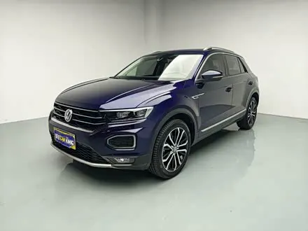 VOLKSWAGEN T-ROC 2019 — 45 000 км, Китай — под ключ — фото 1